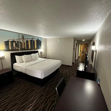Days Inn & Suites By Wyndham Casey Extérieur photo