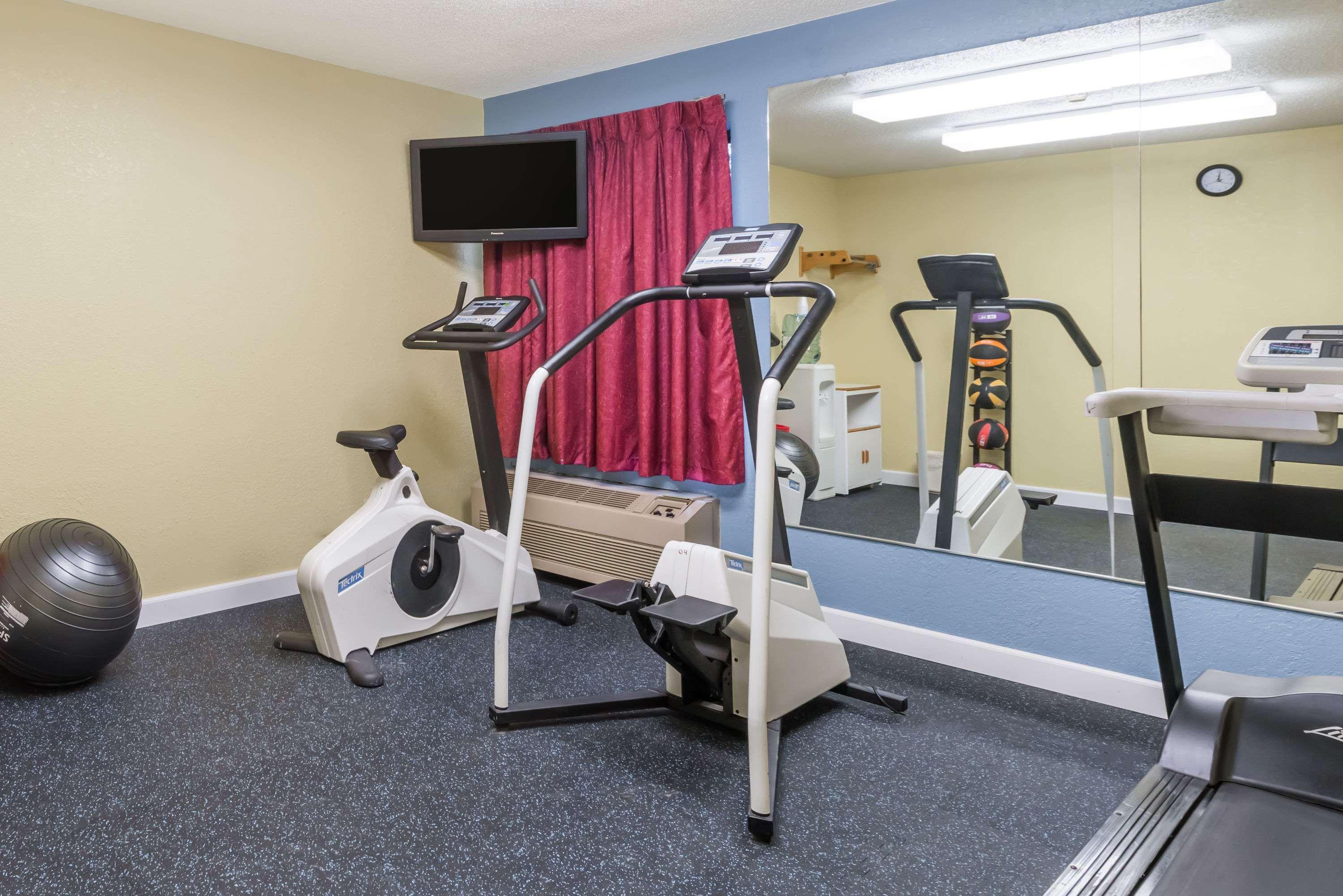 Days Inn & Suites By Wyndham Casey Extérieur photo