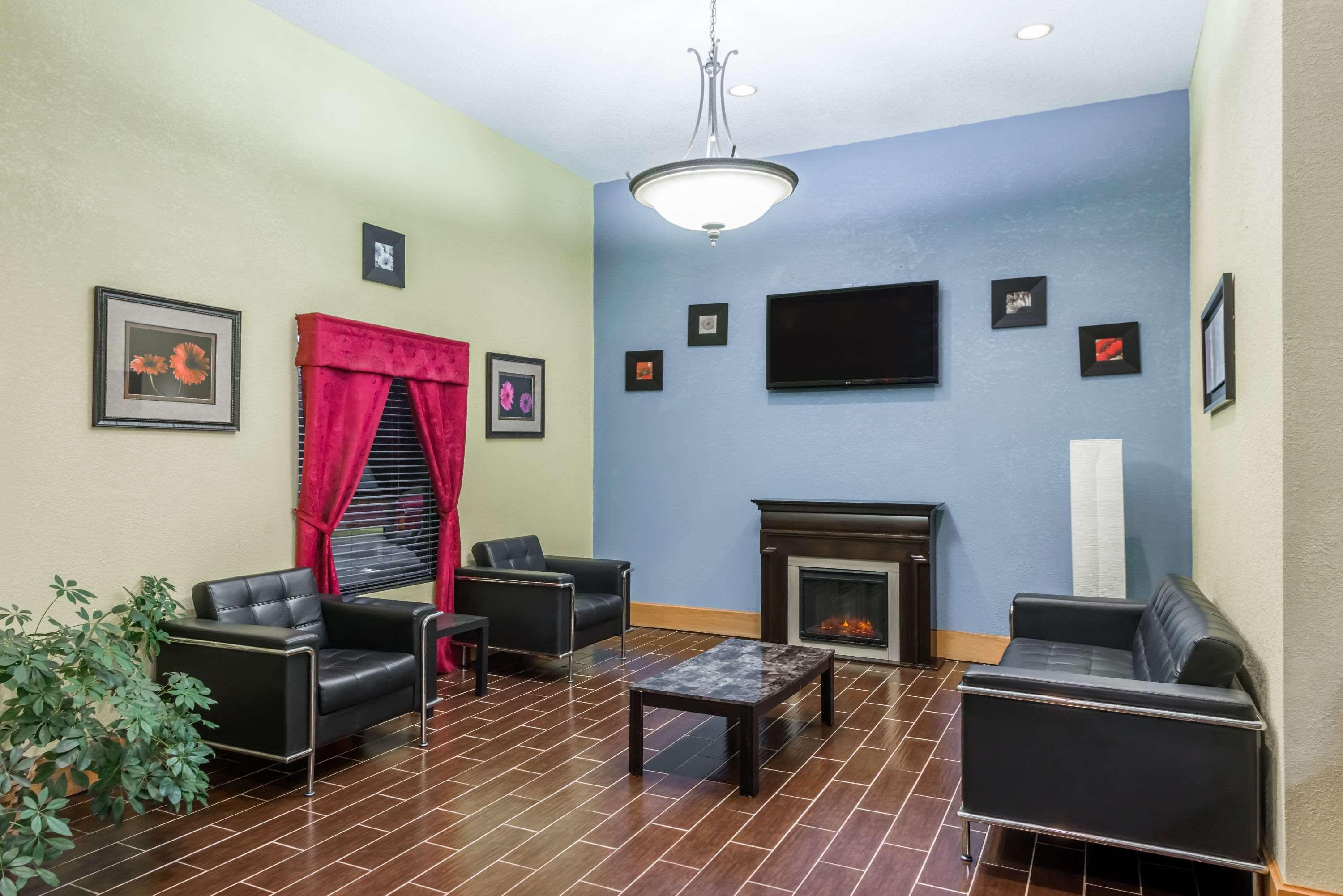 Days Inn & Suites By Wyndham Casey Extérieur photo