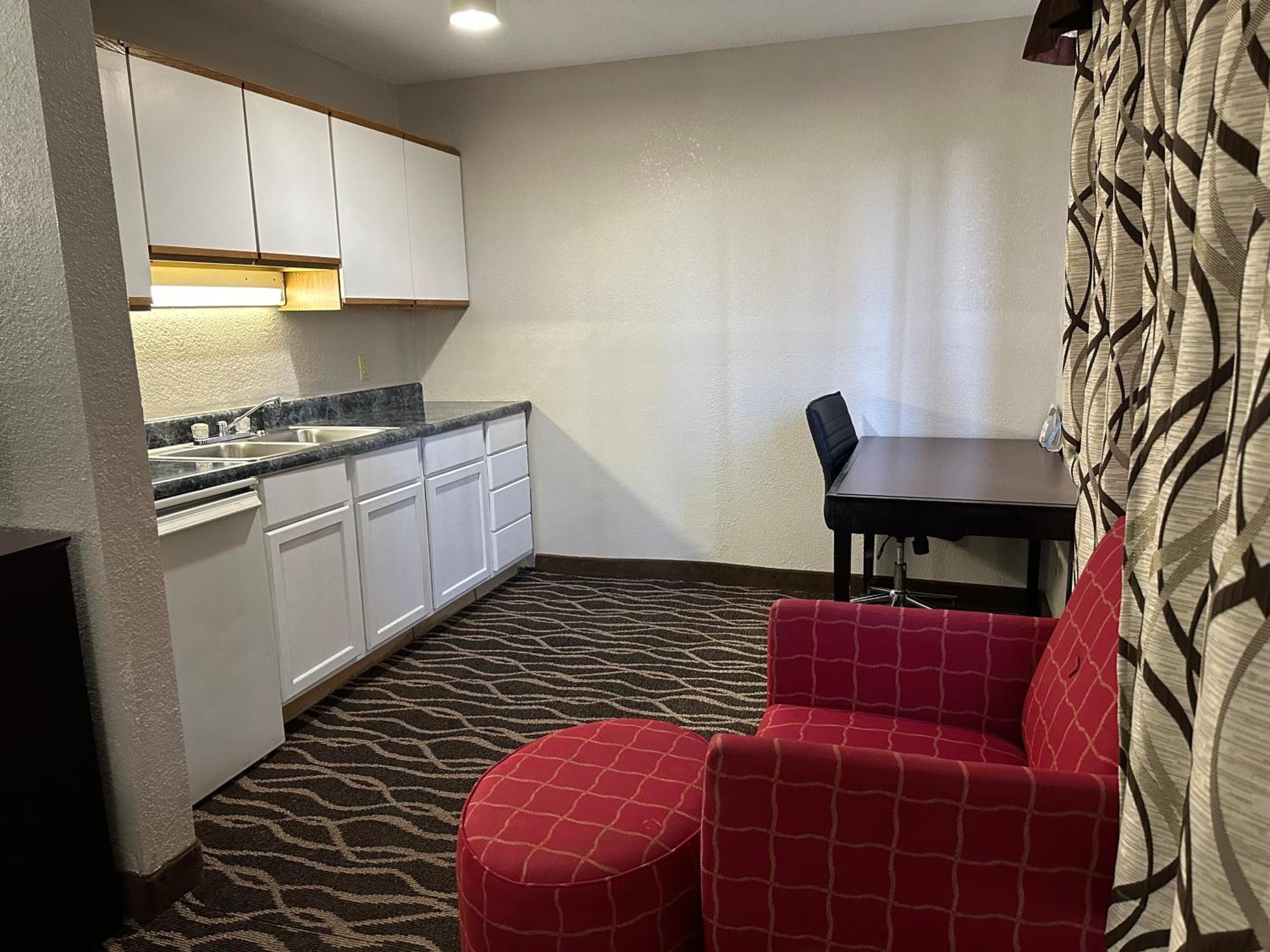 Days Inn & Suites By Wyndham Casey Extérieur photo